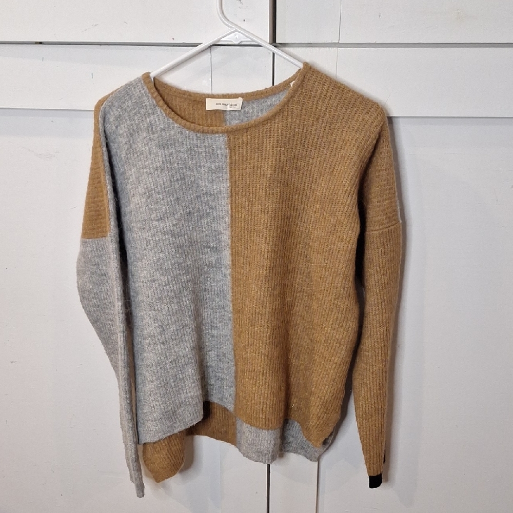 Sita Murt Colorblock Sweater in Gray and Tan